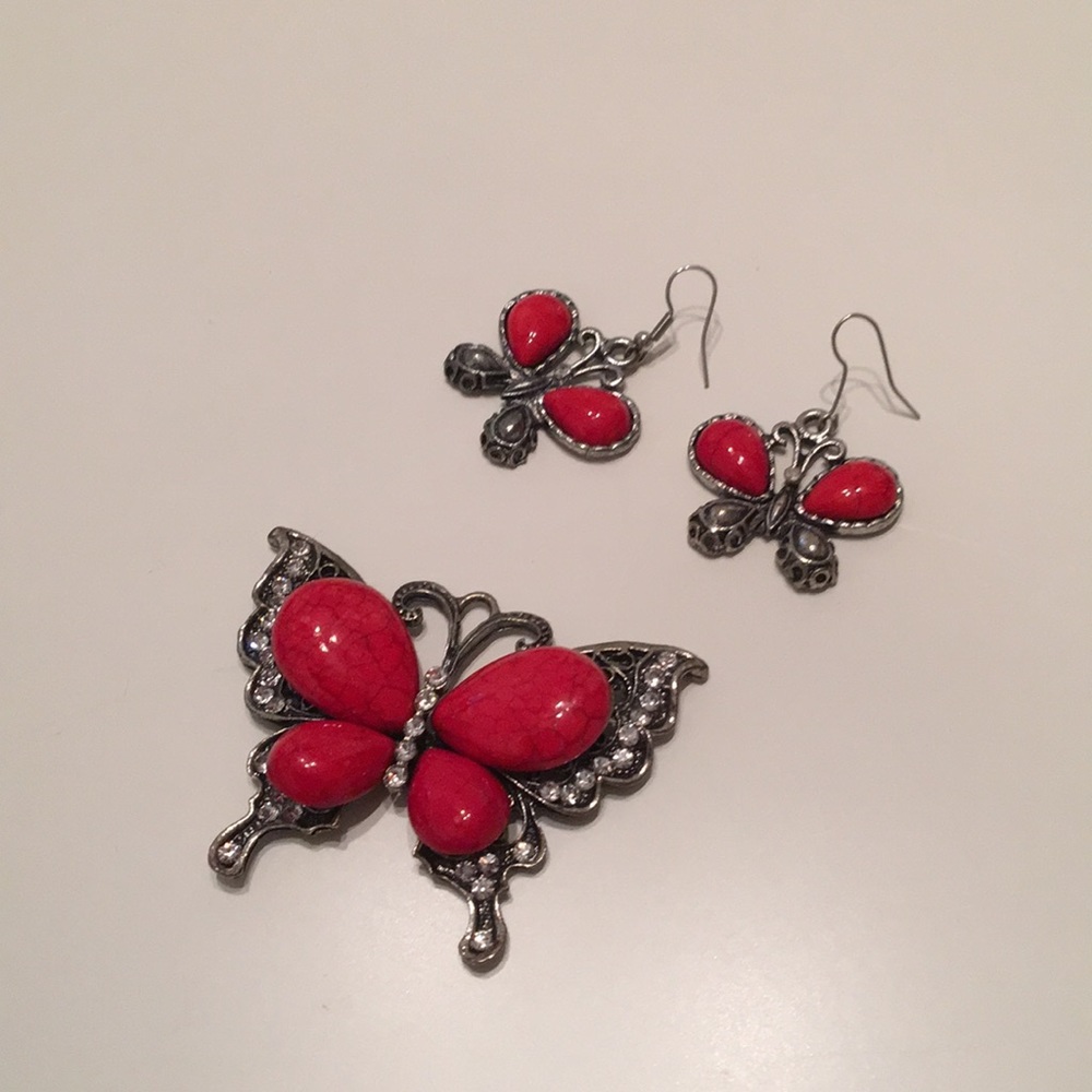 Charm and Earring Set